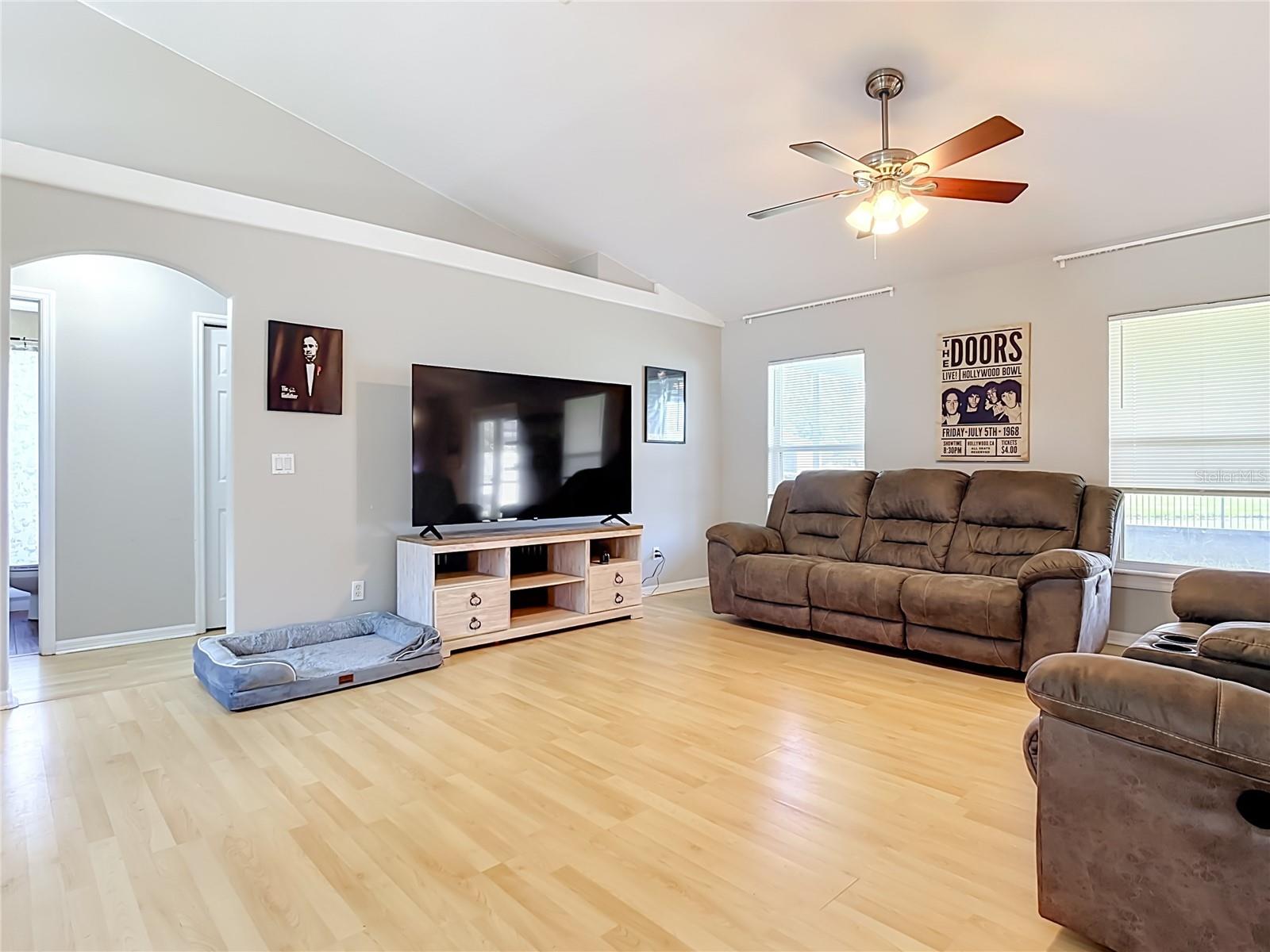 CANOE CREEK LAKES UNIT 4 - Residential