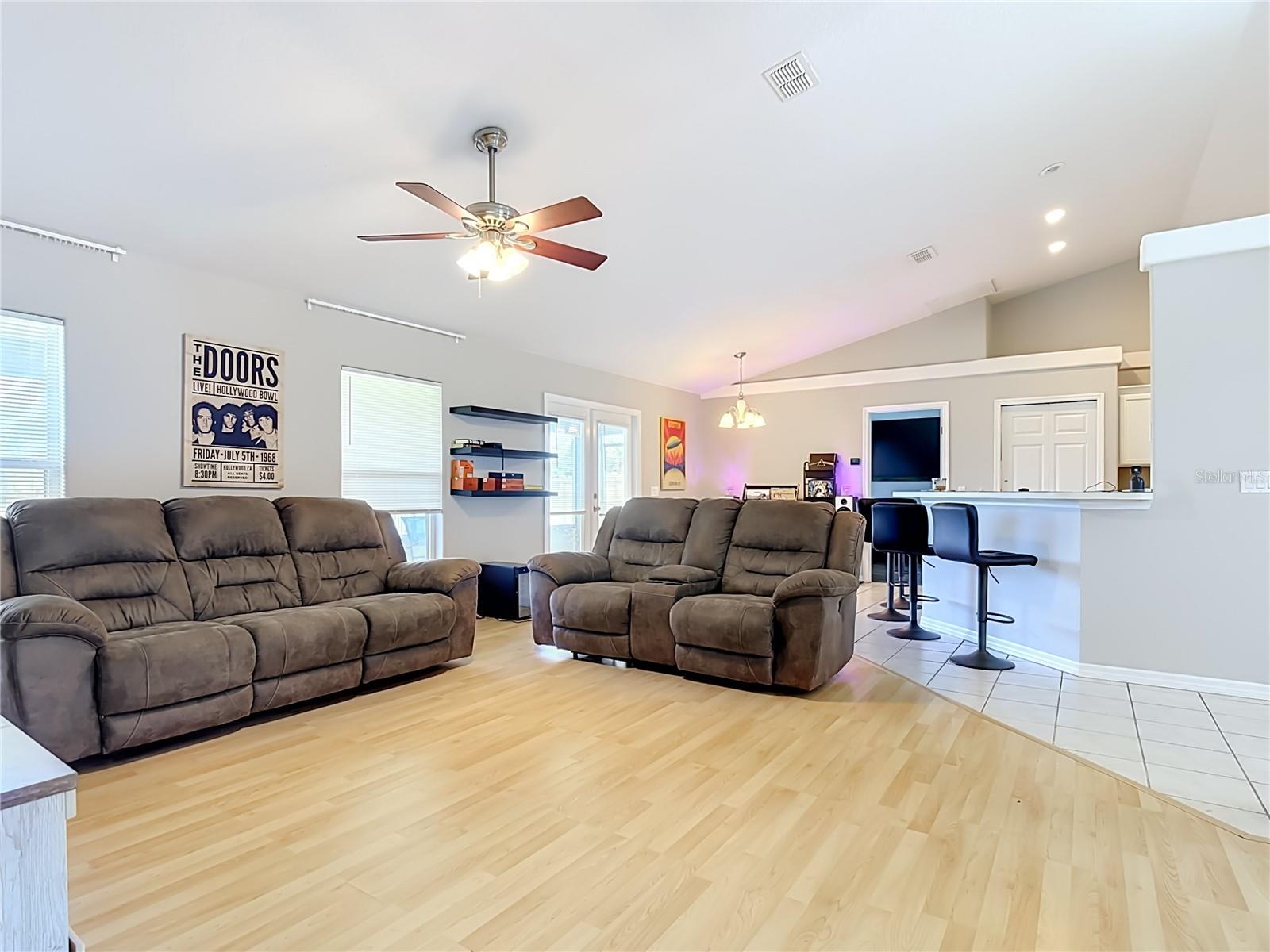 CANOE CREEK LAKES UNIT 4 - Residential