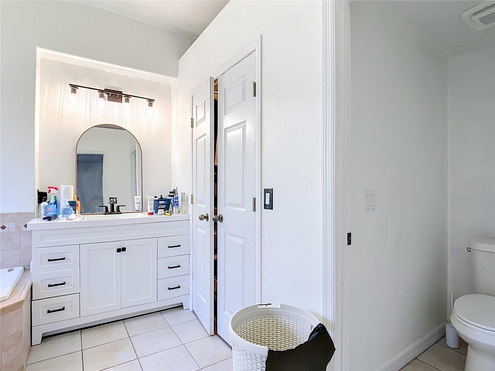 CANOE CREEK LAKES UNIT 4 - Residential
