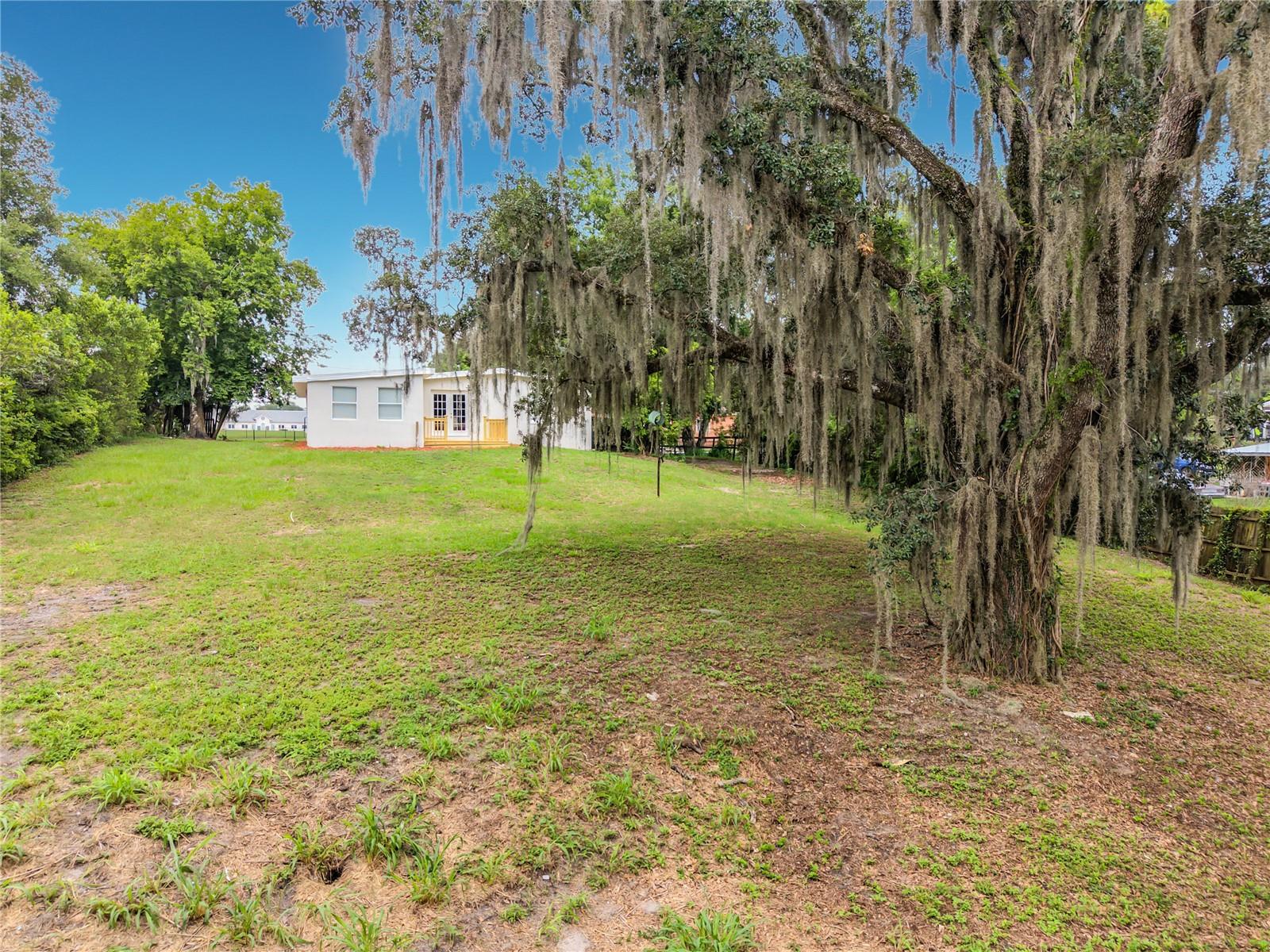 PINE HILLS MANOR - Residential