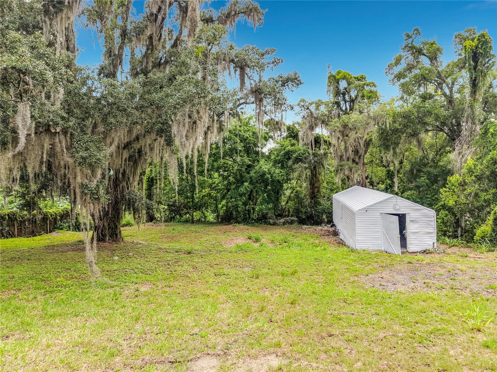 PINE HILLS MANOR - Residential