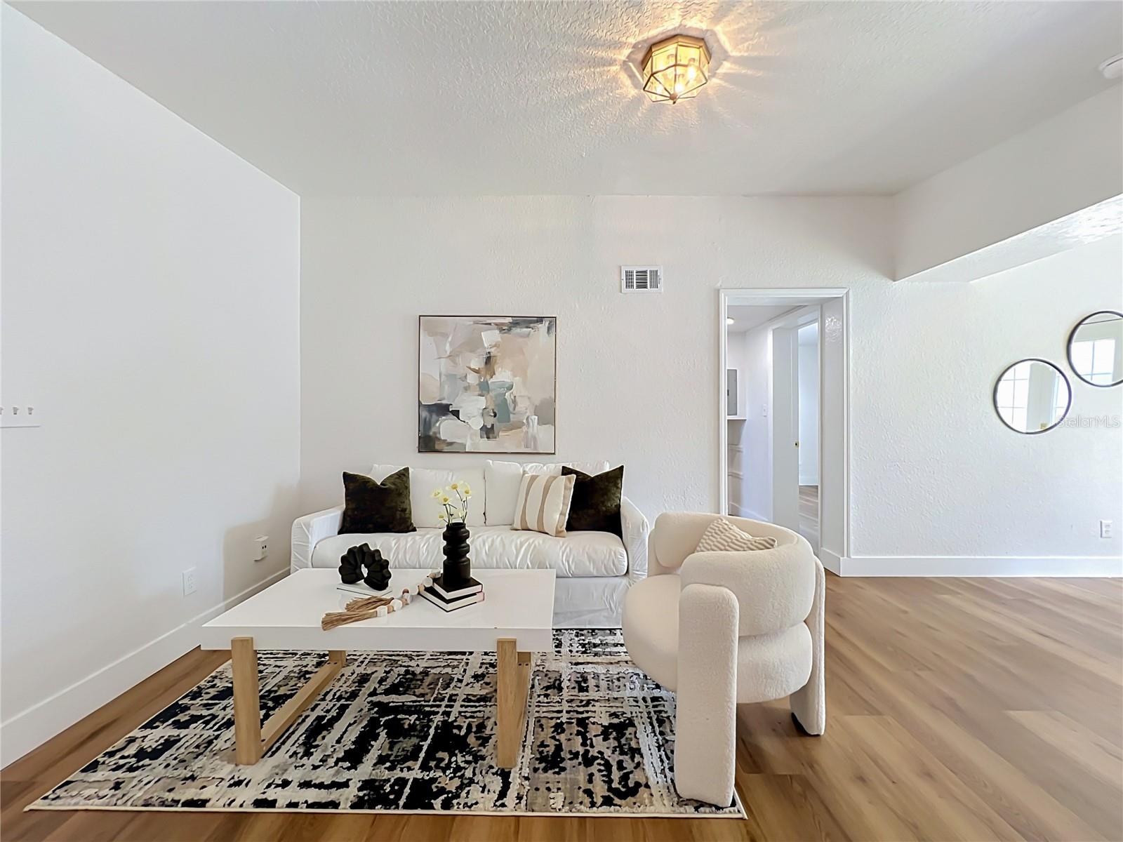 PINE HILLS MANOR - Residential