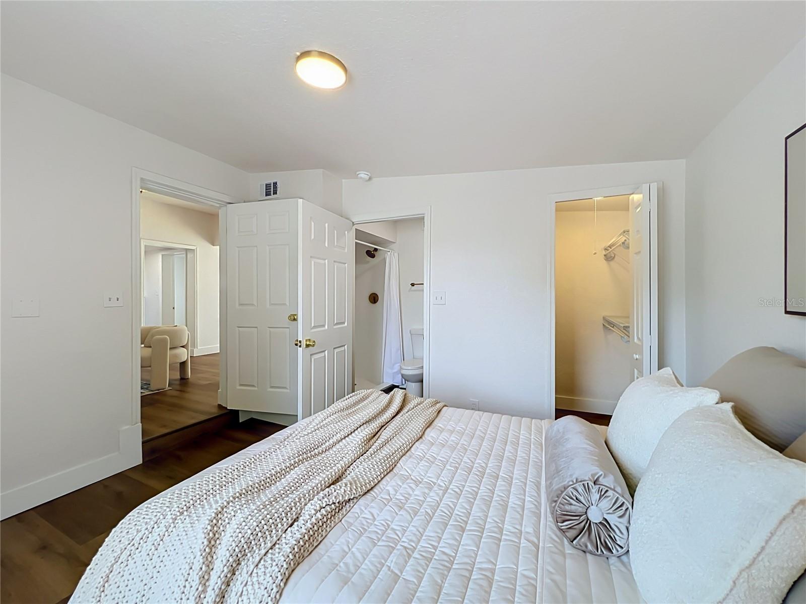 PINE HILLS MANOR - Residential