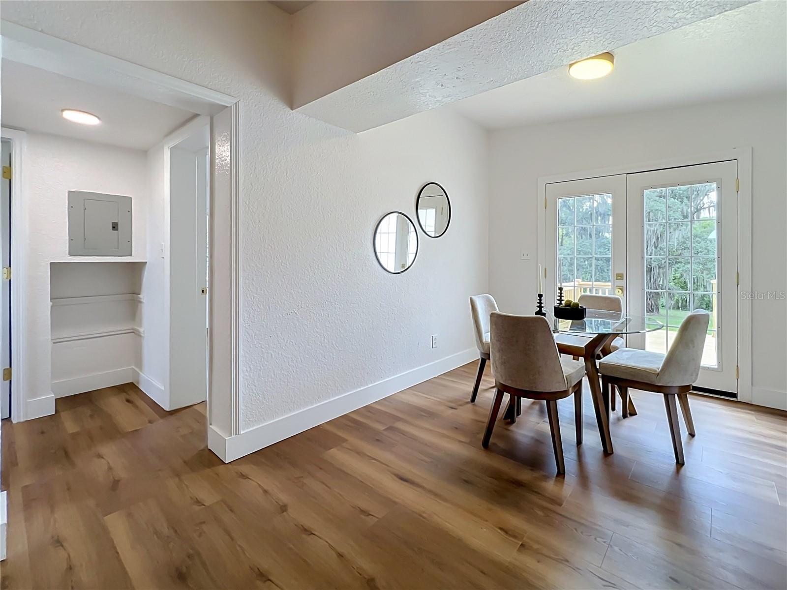 PINE HILLS MANOR - Residential