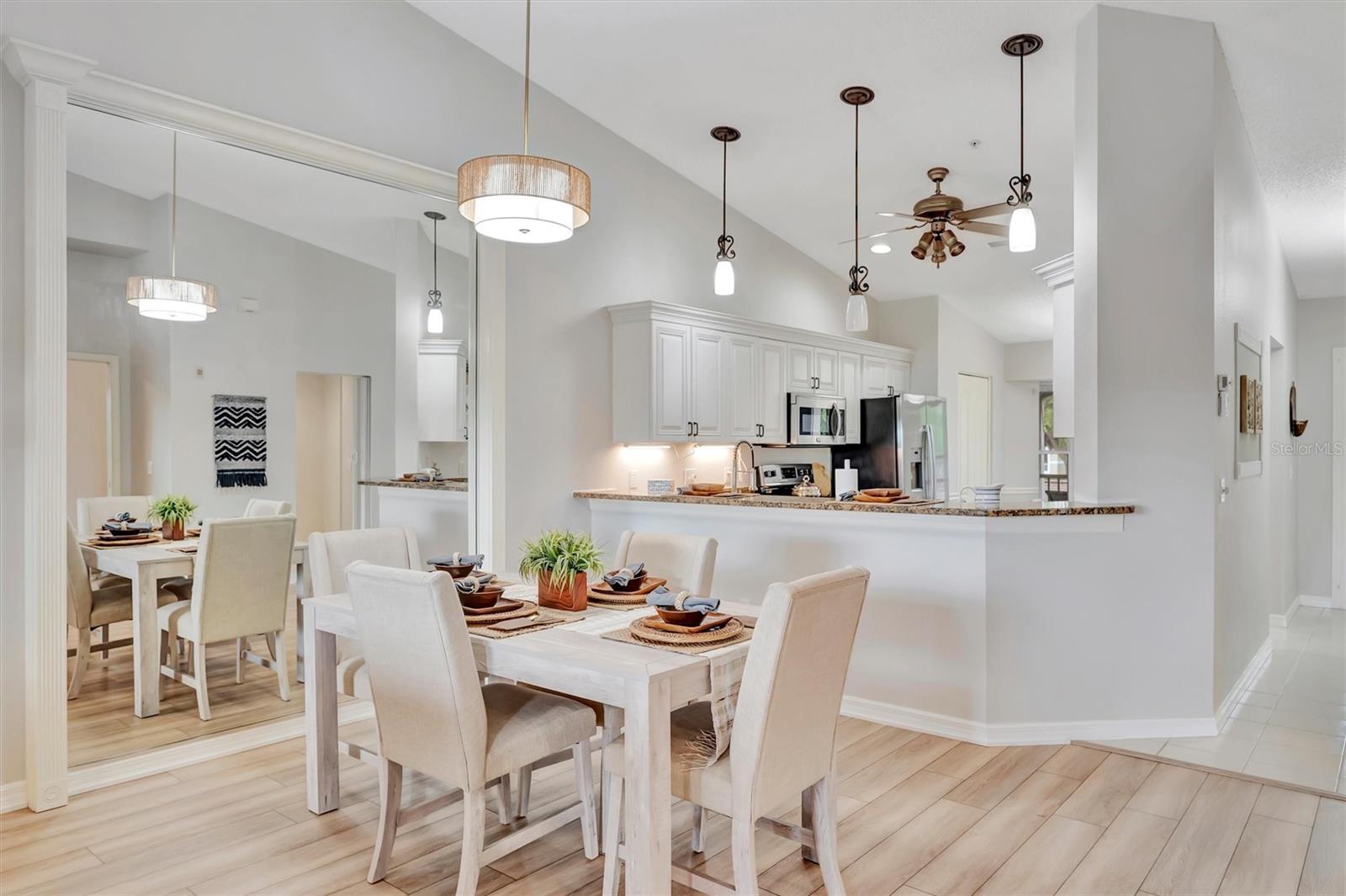 HERITAGE OAKS GOLF & COUNTRY CLUB - Residential