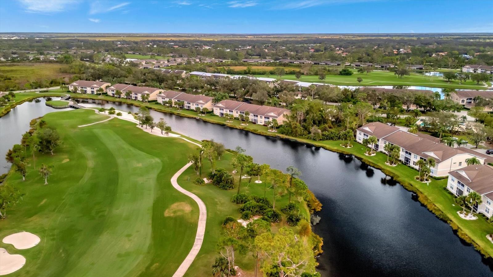 HERITAGE OAKS GOLF & COUNTRY CLUB - Residential