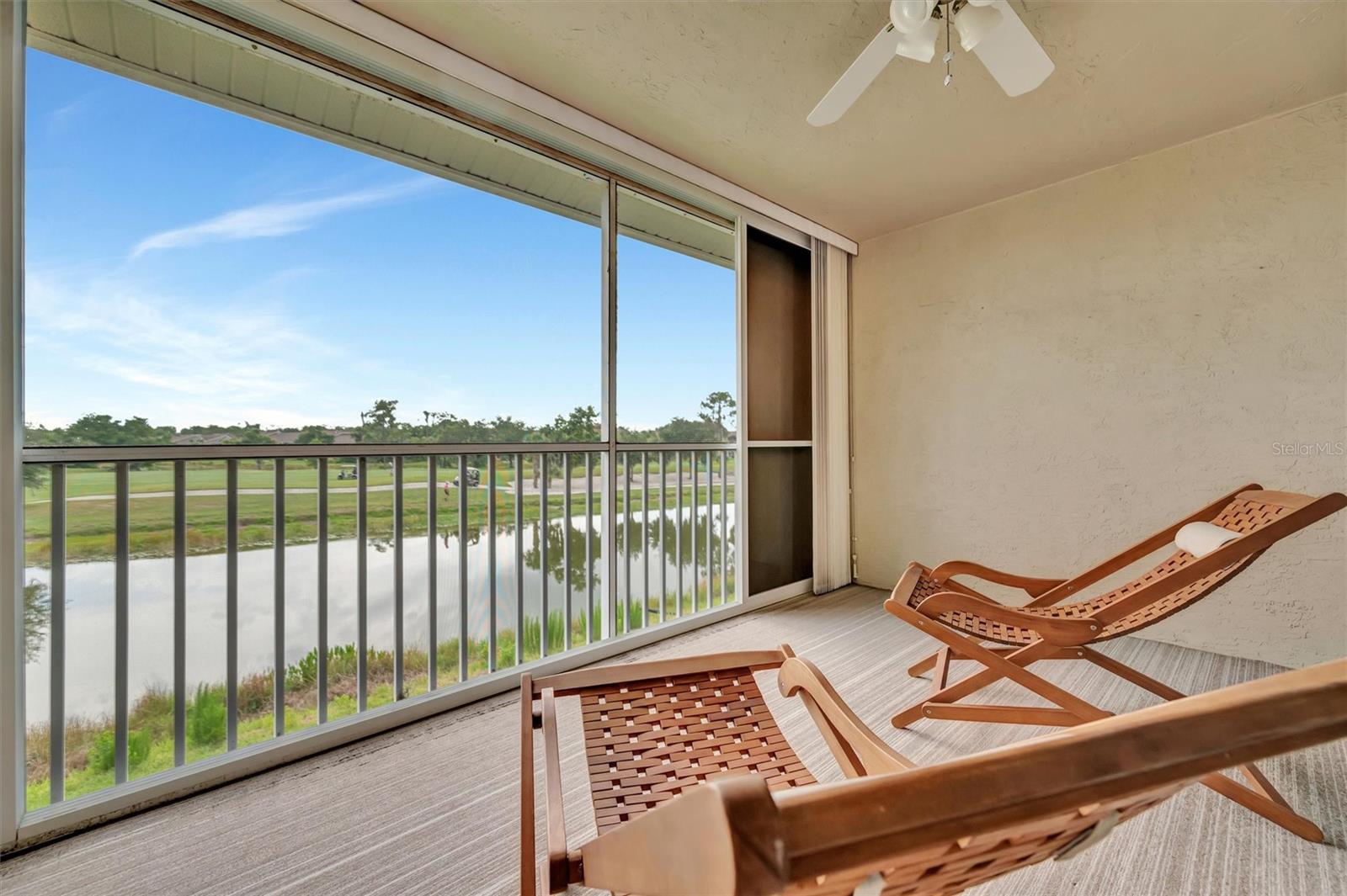 HERITAGE OAKS GOLF & COUNTRY CLUB - Residential