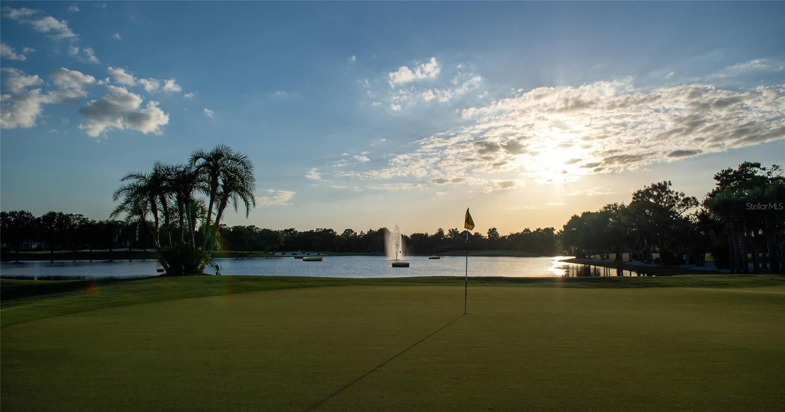 HERITAGE OAKS GOLF & COUNTRY CLUB - Residential