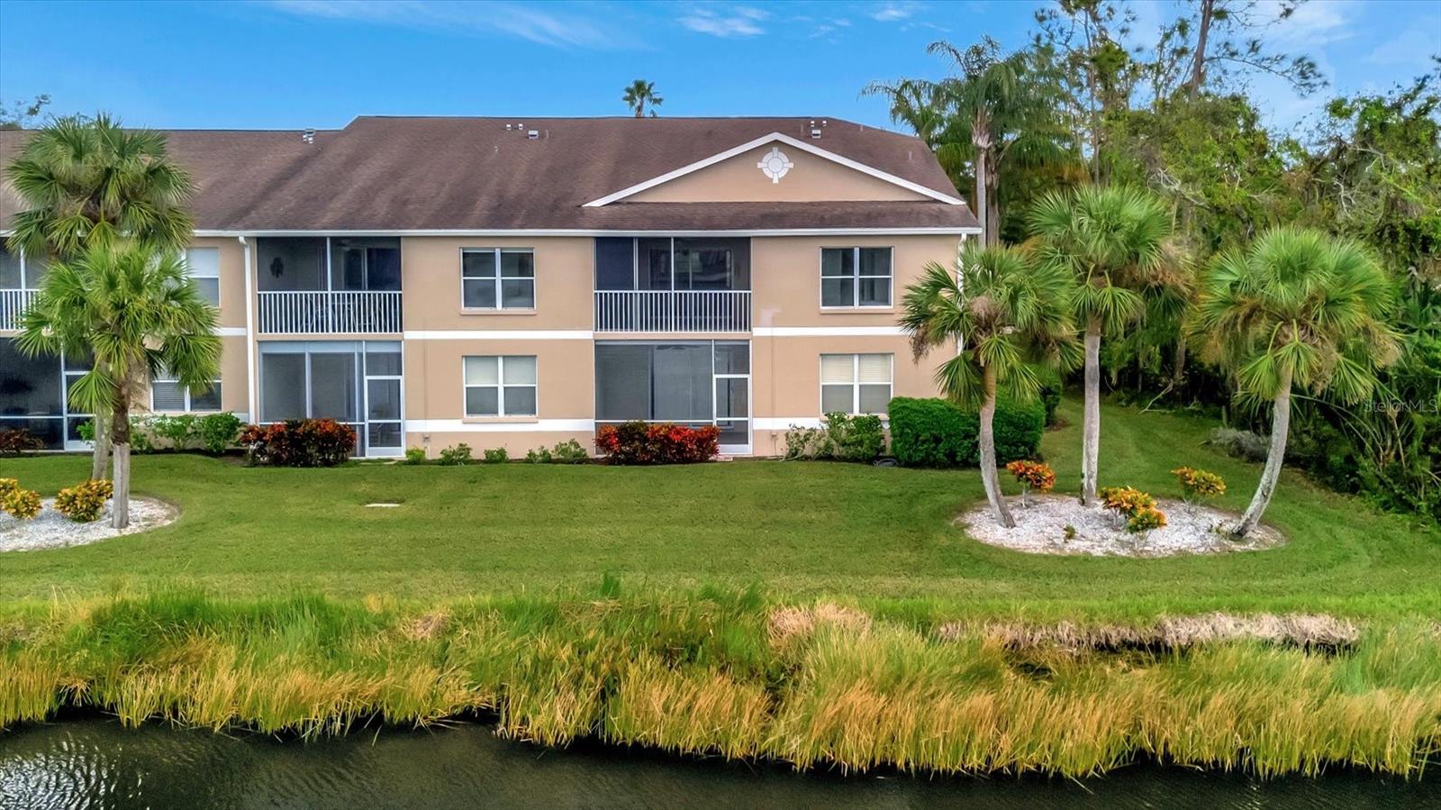 HERITAGE OAKS GOLF & COUNTRY CLUB - Residential