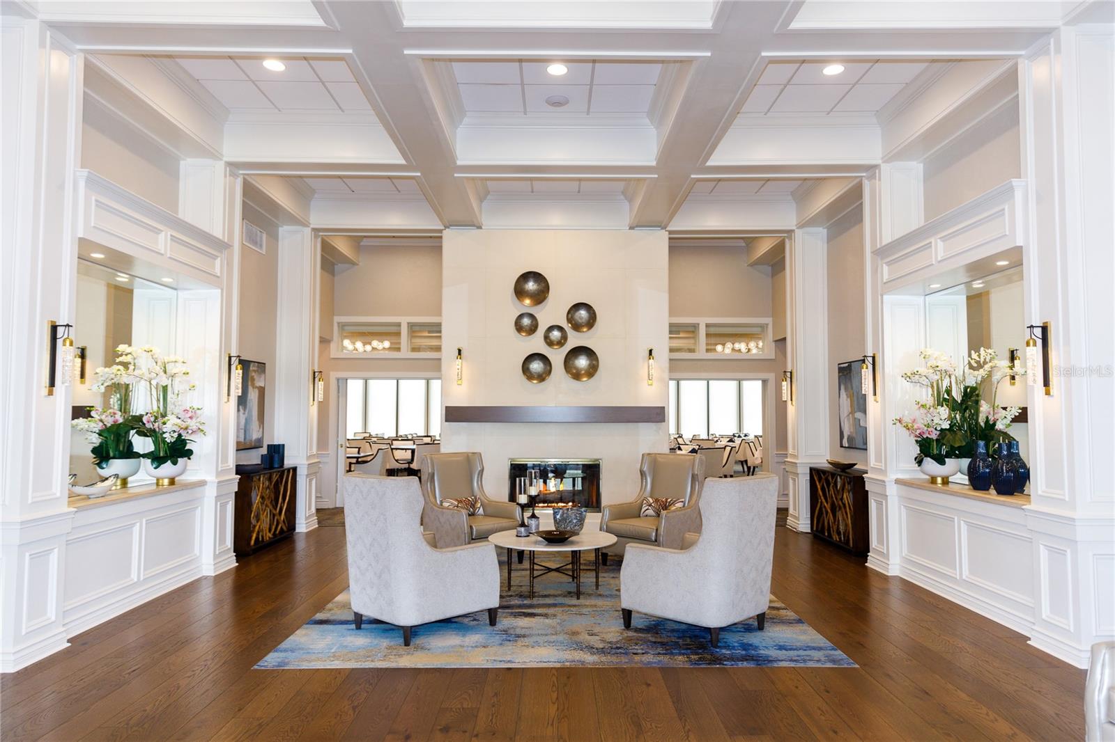 HERITAGE OAKS GOLF & COUNTRY CLUB - Residential