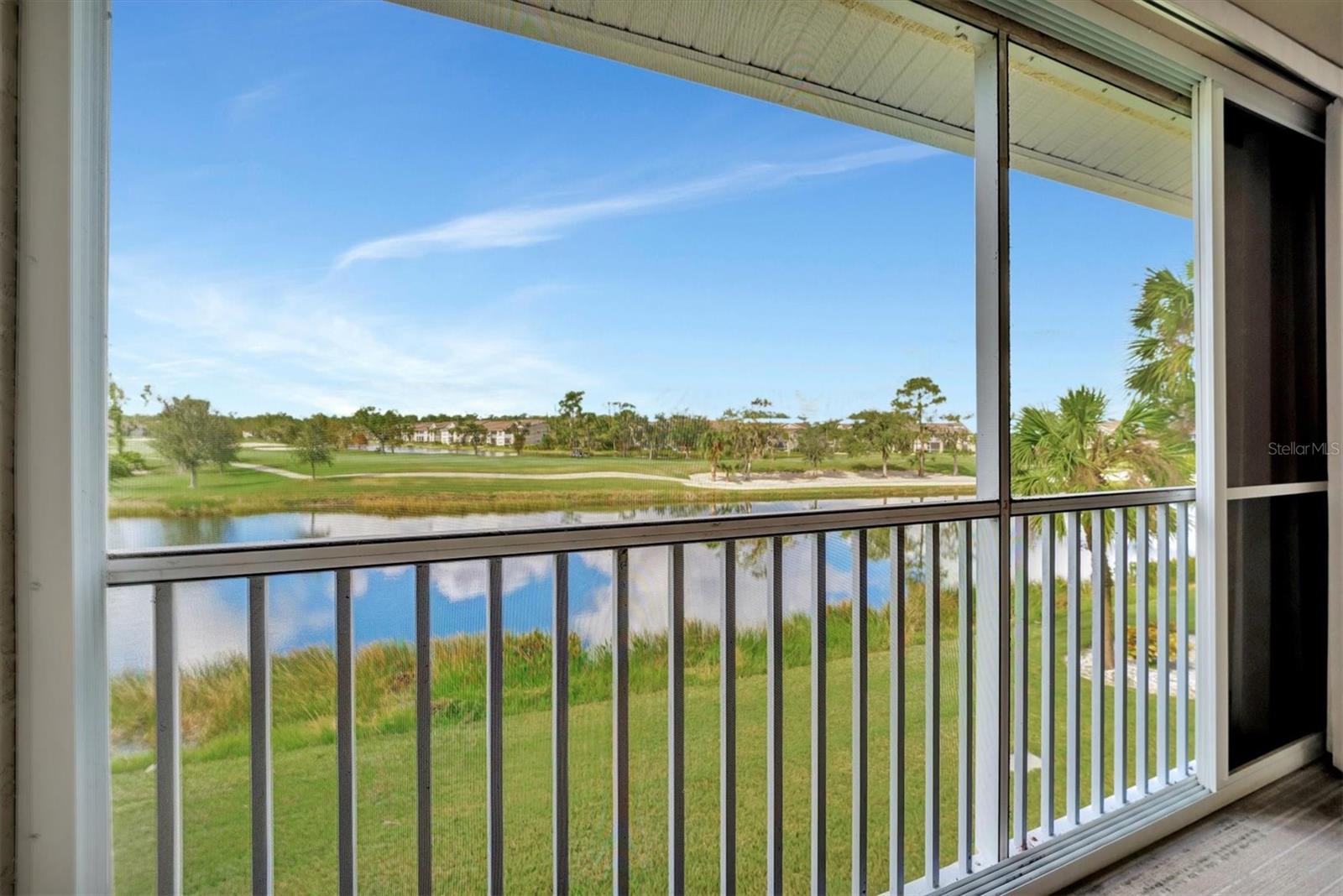 HERITAGE OAKS GOLF & COUNTRY CLUB - Residential