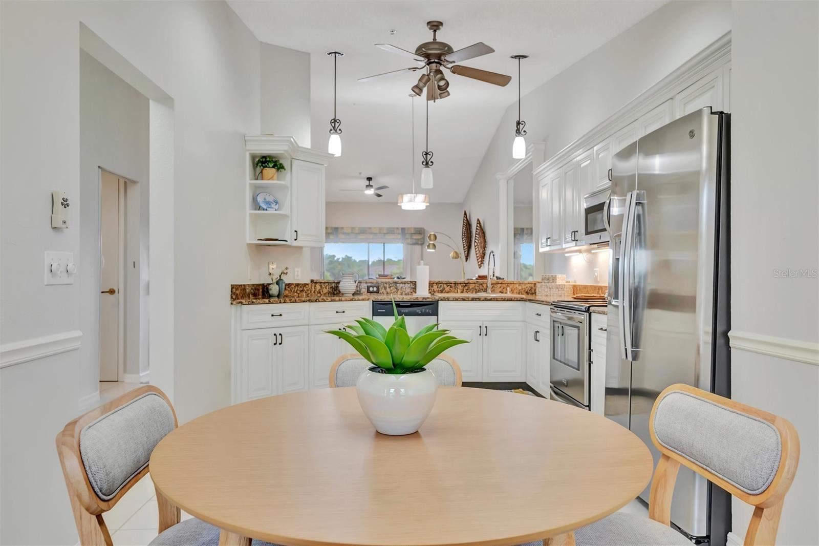 HERITAGE OAKS GOLF & COUNTRY CLUB - Residential