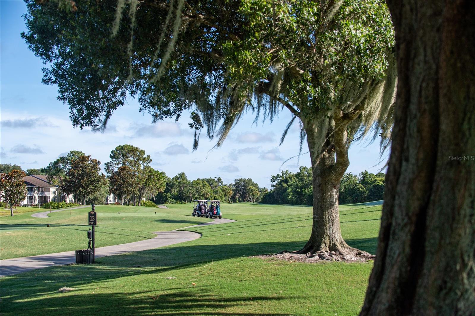 HERITAGE OAKS GOLF & COUNTRY CLUB - Residential
