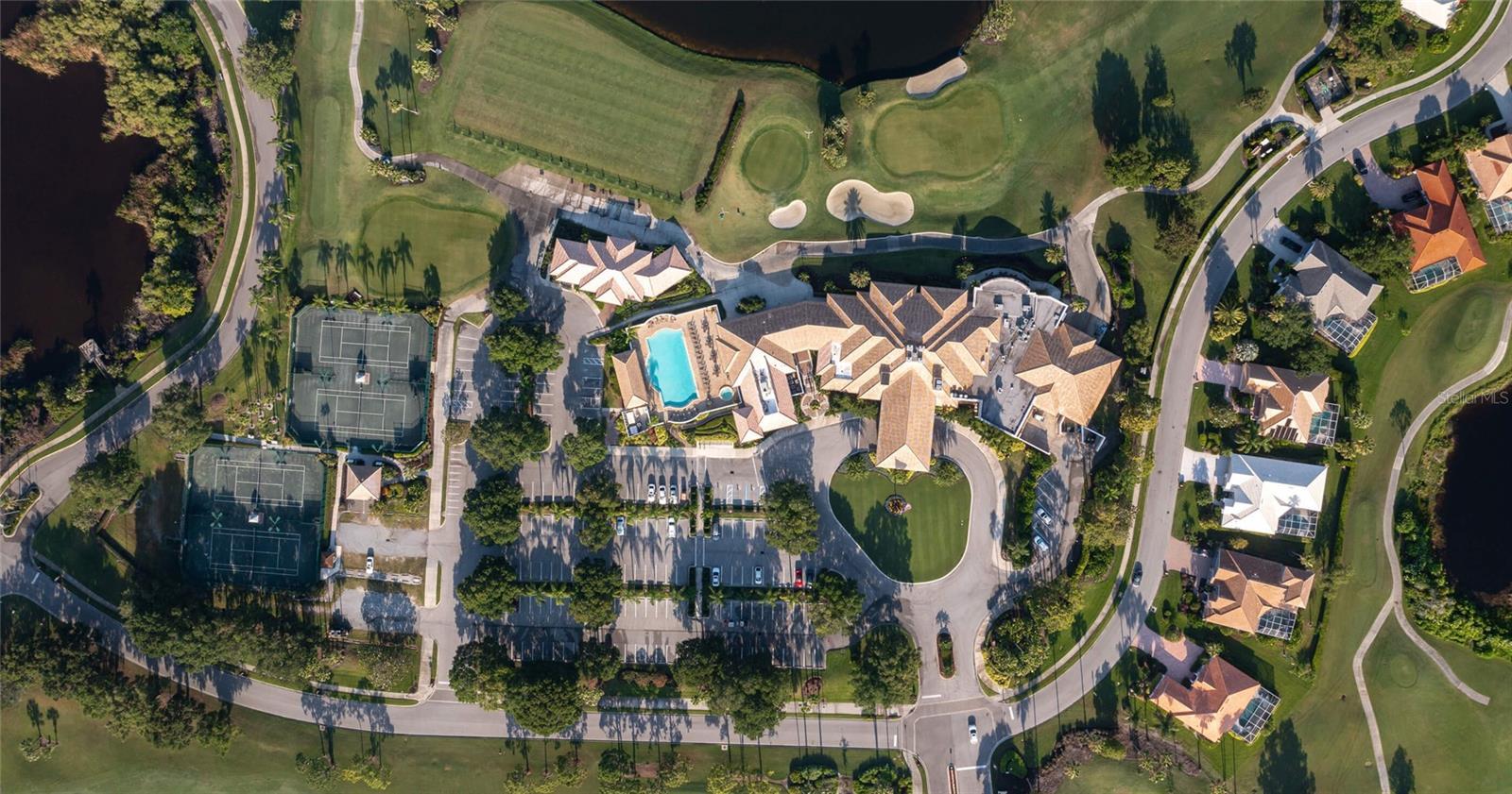 HERITAGE OAKS GOLF & COUNTRY CLUB - Residential