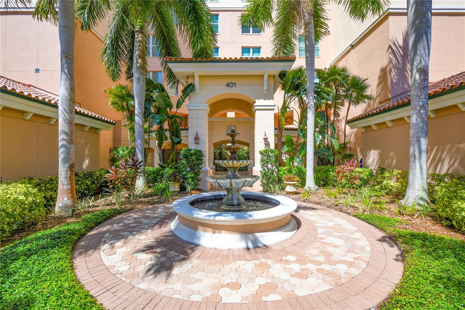 MERIDIAN AT THE OAKS PRESERVE - Residential