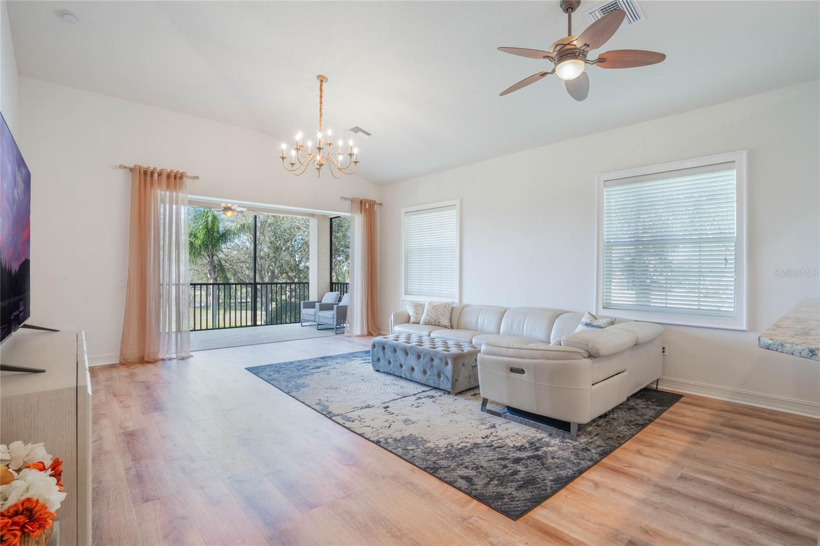 HOWEY IN HILLS MISSION CARMEL CONDO U - Residential