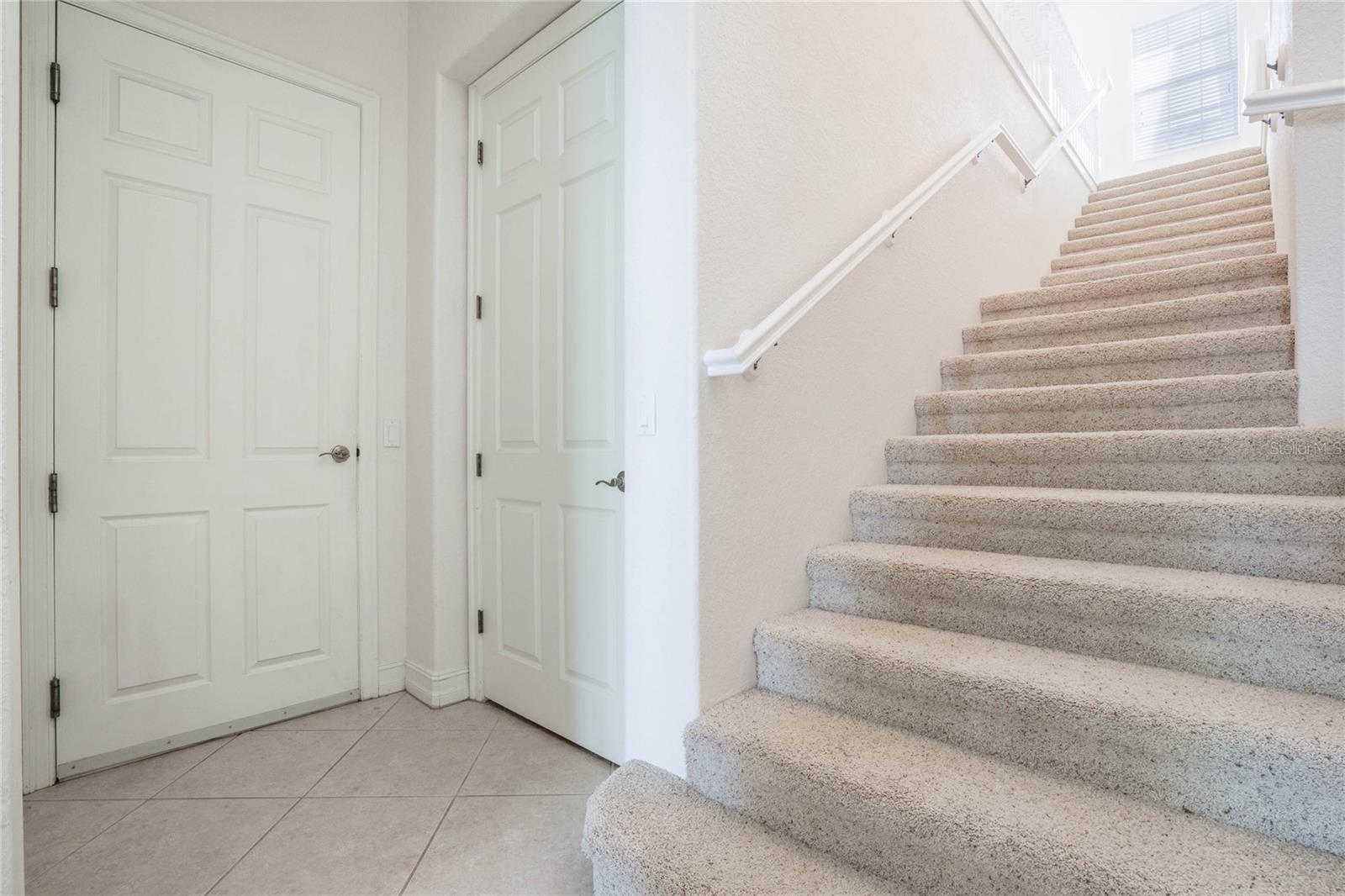 HOWEY IN HILLS MISSION CARMEL CONDO U - Residential