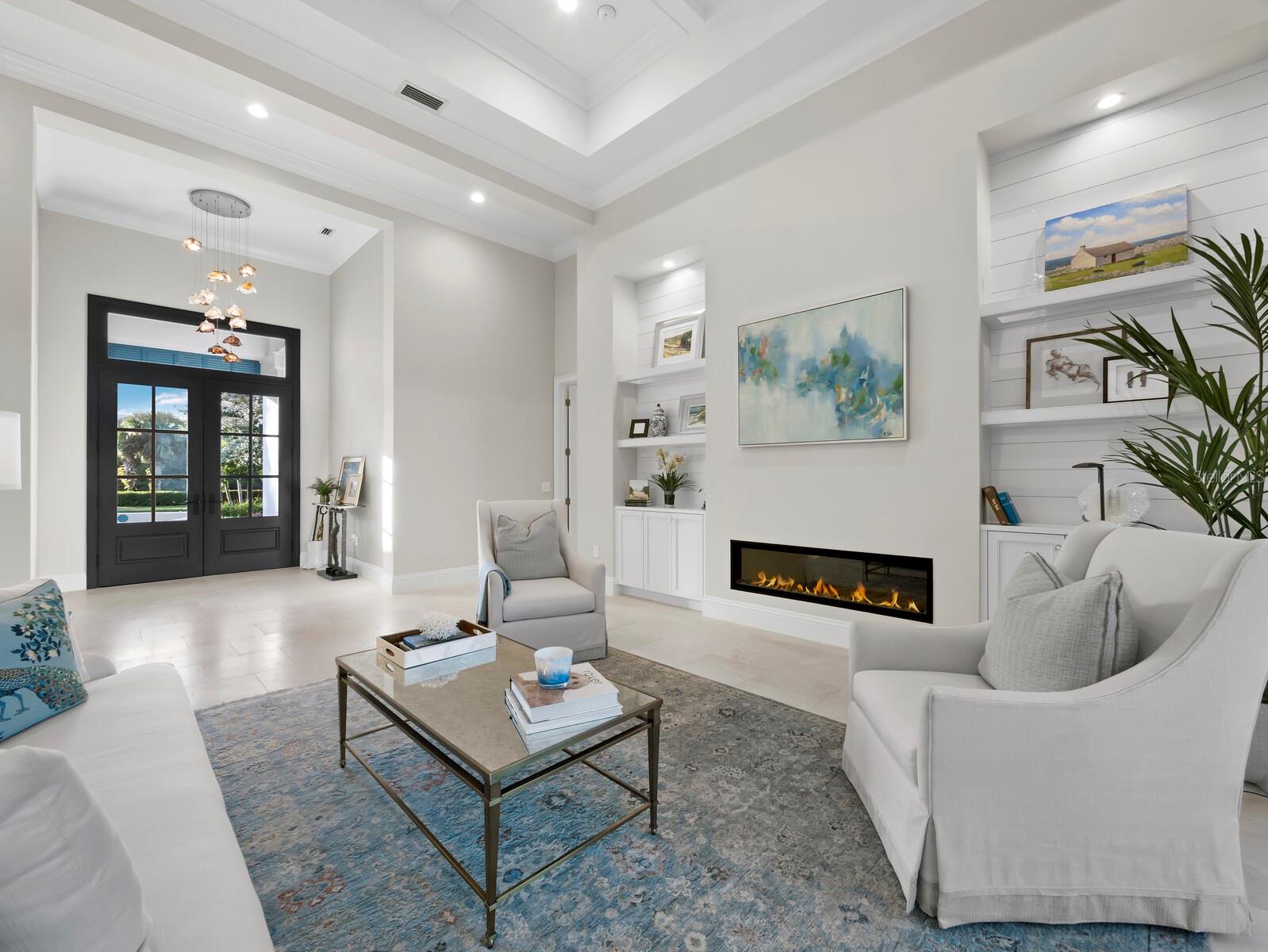 FOUNDERS CLUB - Residential