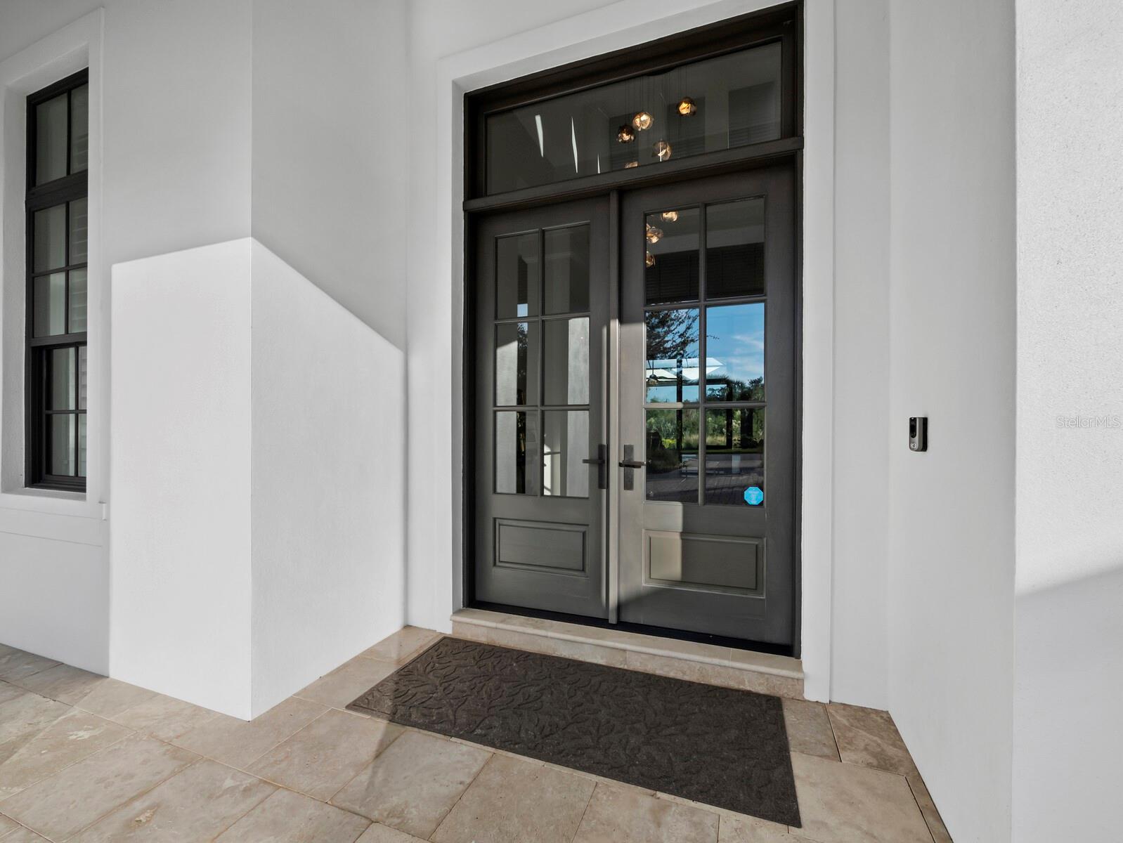 FOUNDERS CLUB - Residential