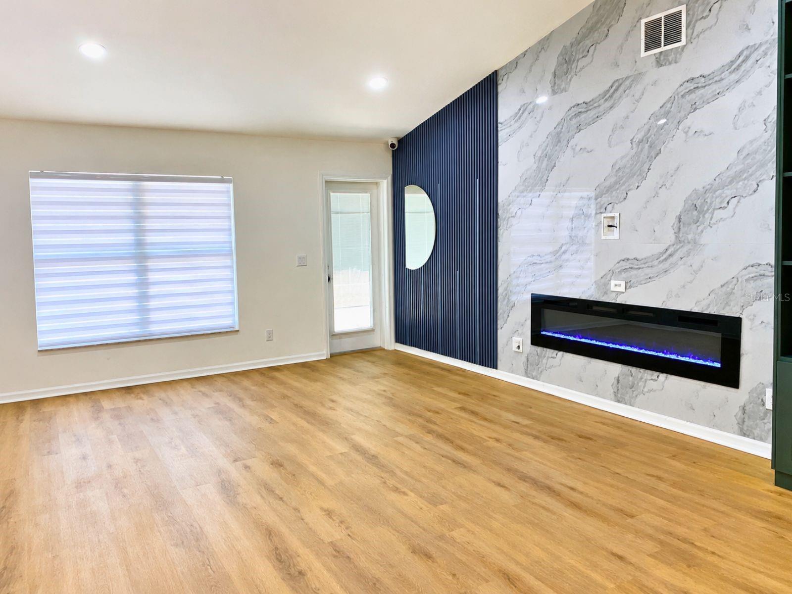 CHRISTIANA GARDENS - Residential