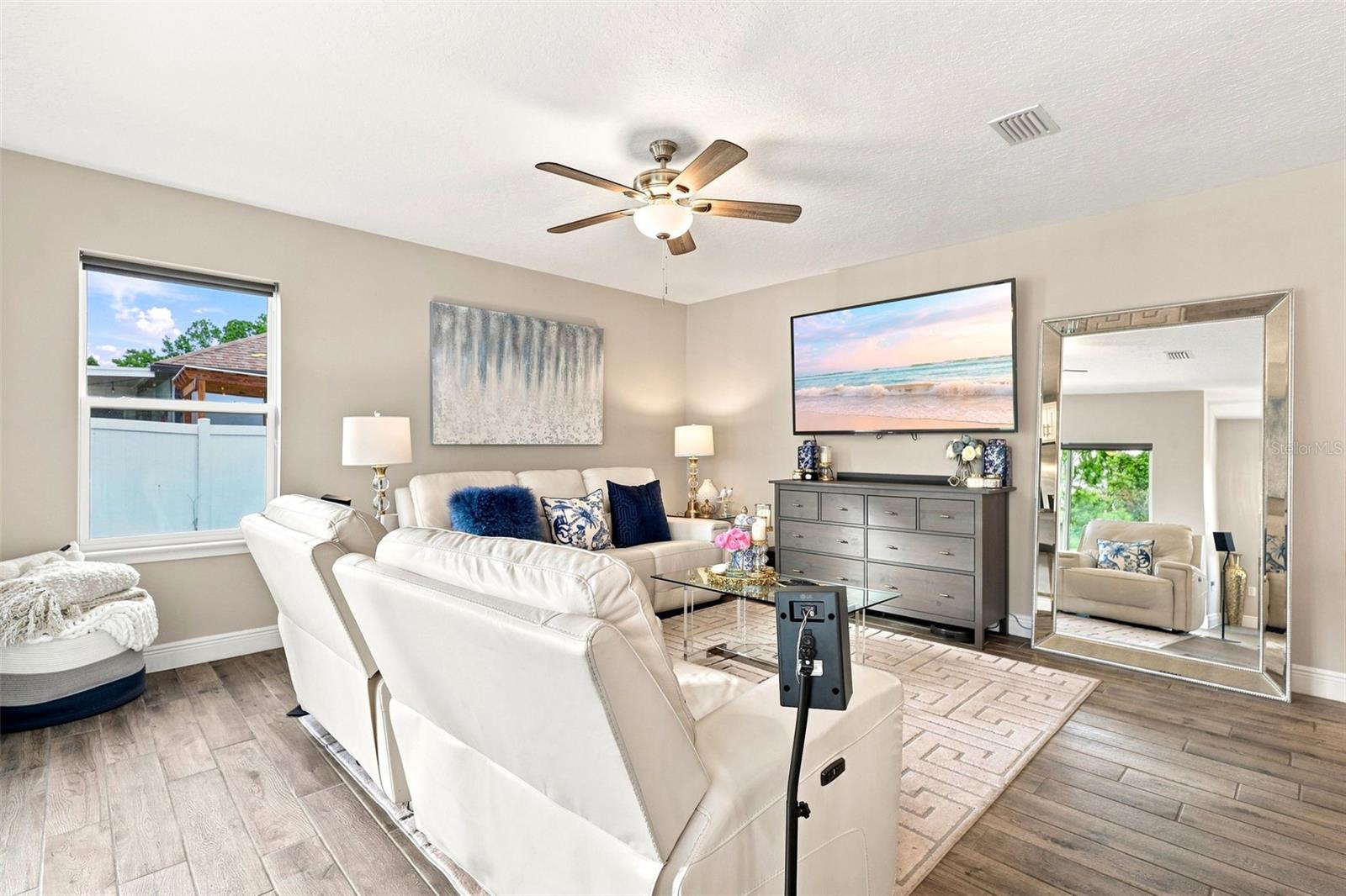 RIVERSIDE ESTATES - Residential