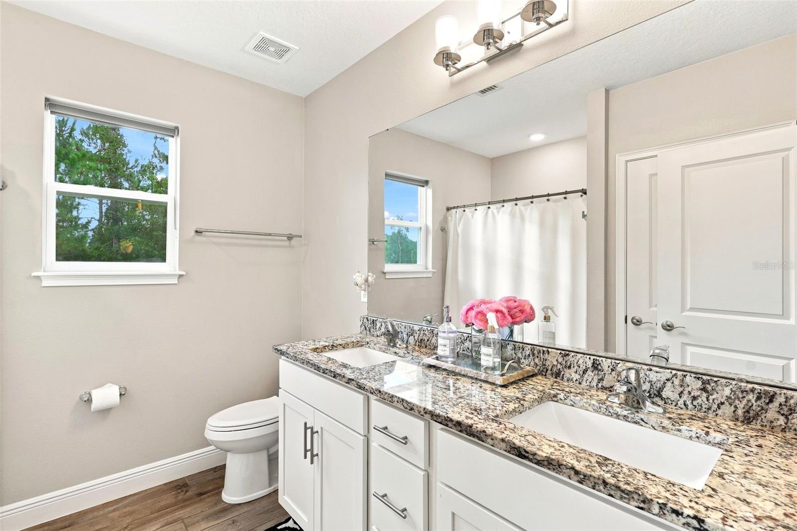 RIVERSIDE ESTATES - Residential