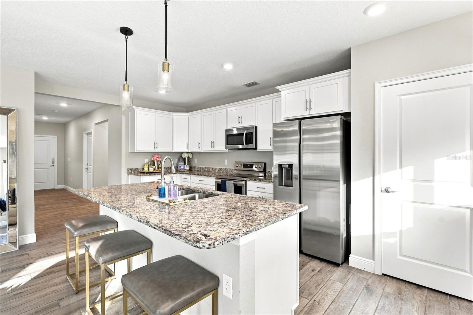 RIVERSIDE ESTATES - Residential