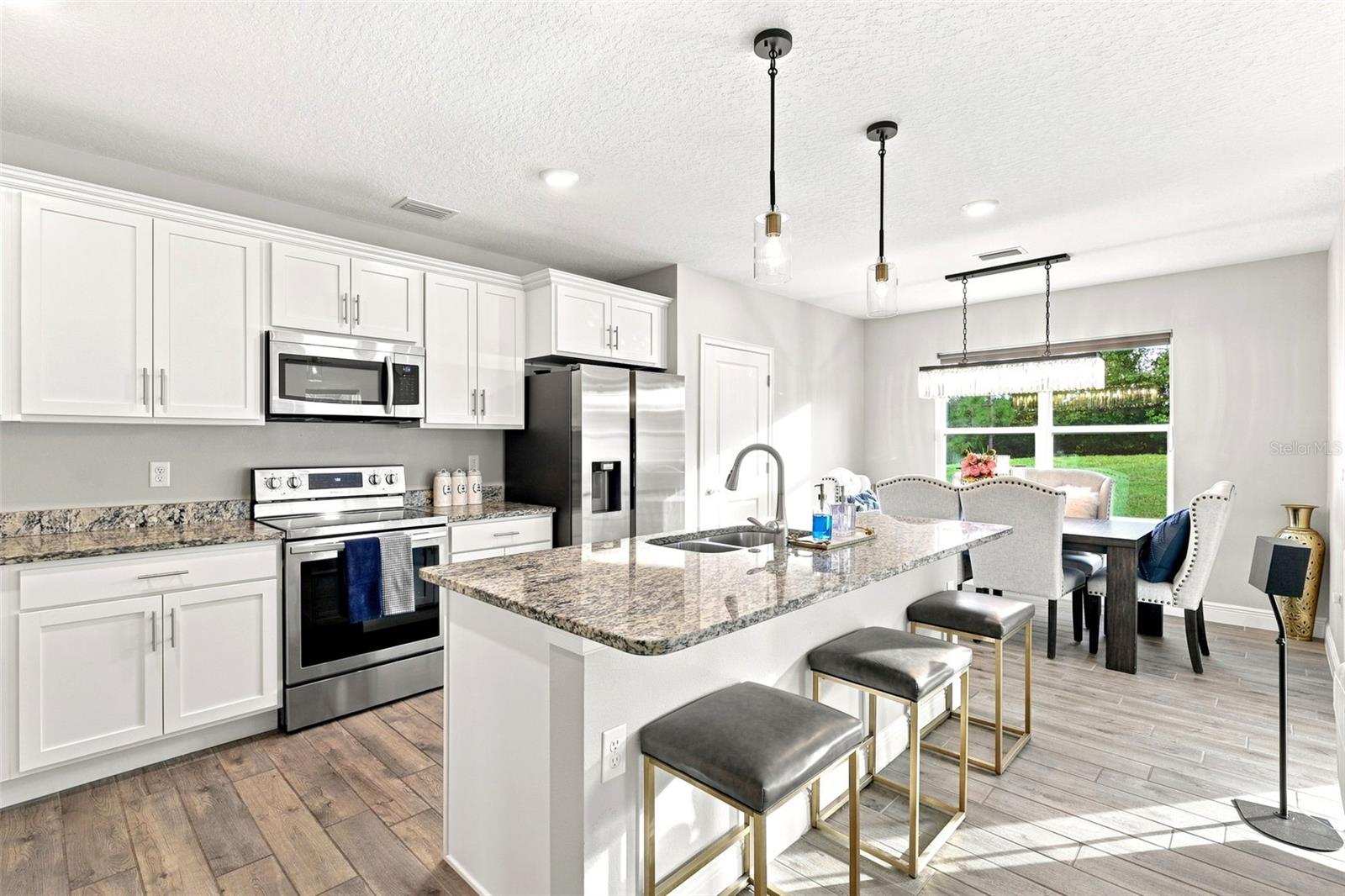 RIVERSIDE ESTATES - Residential