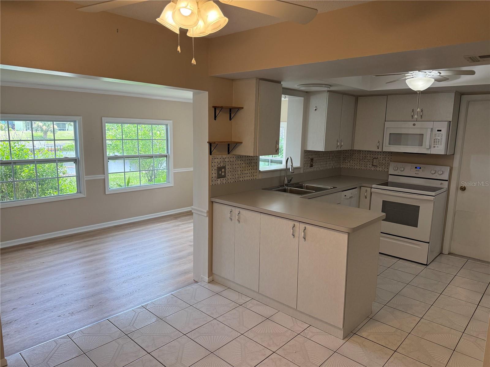 PORT CHARLOTTE SUB 42 - Residential Lease