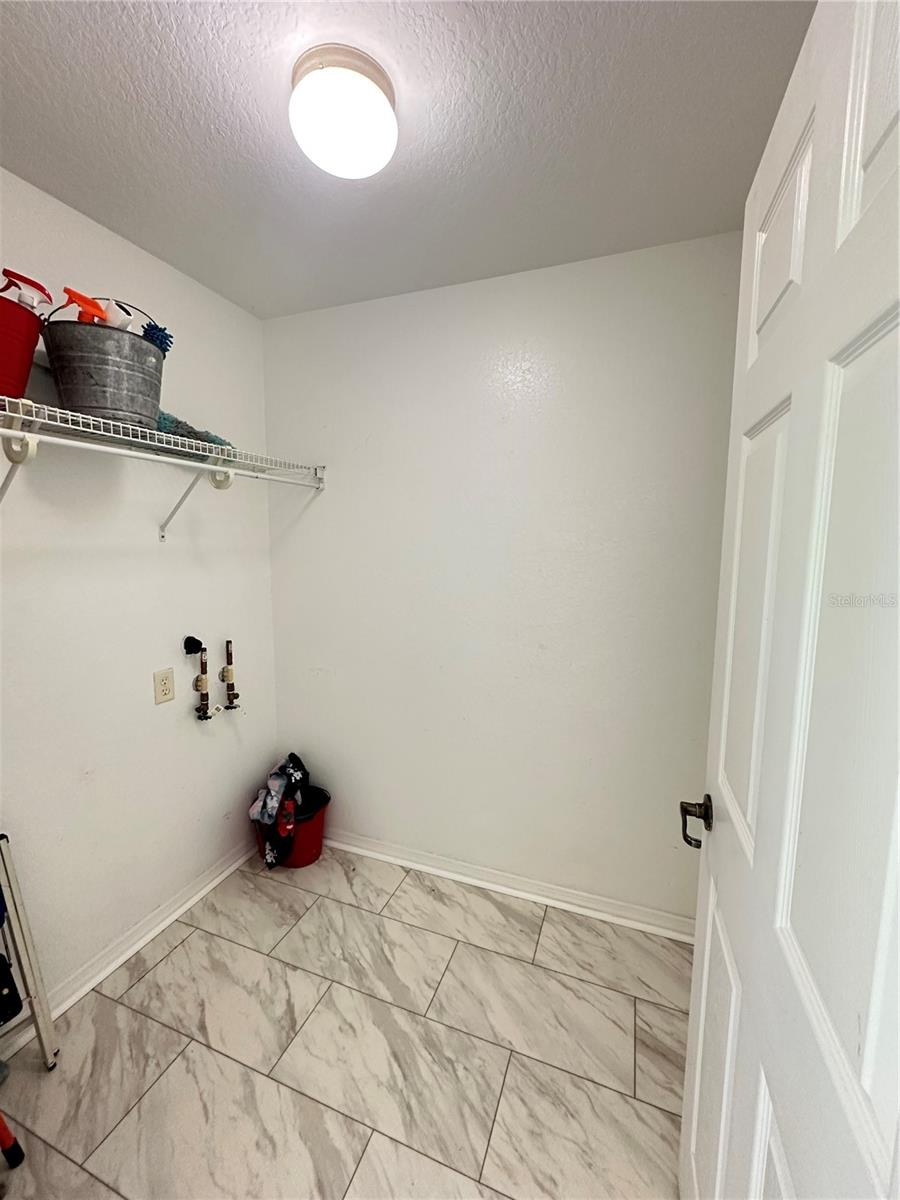MARION OAKS UN 7 - Residential