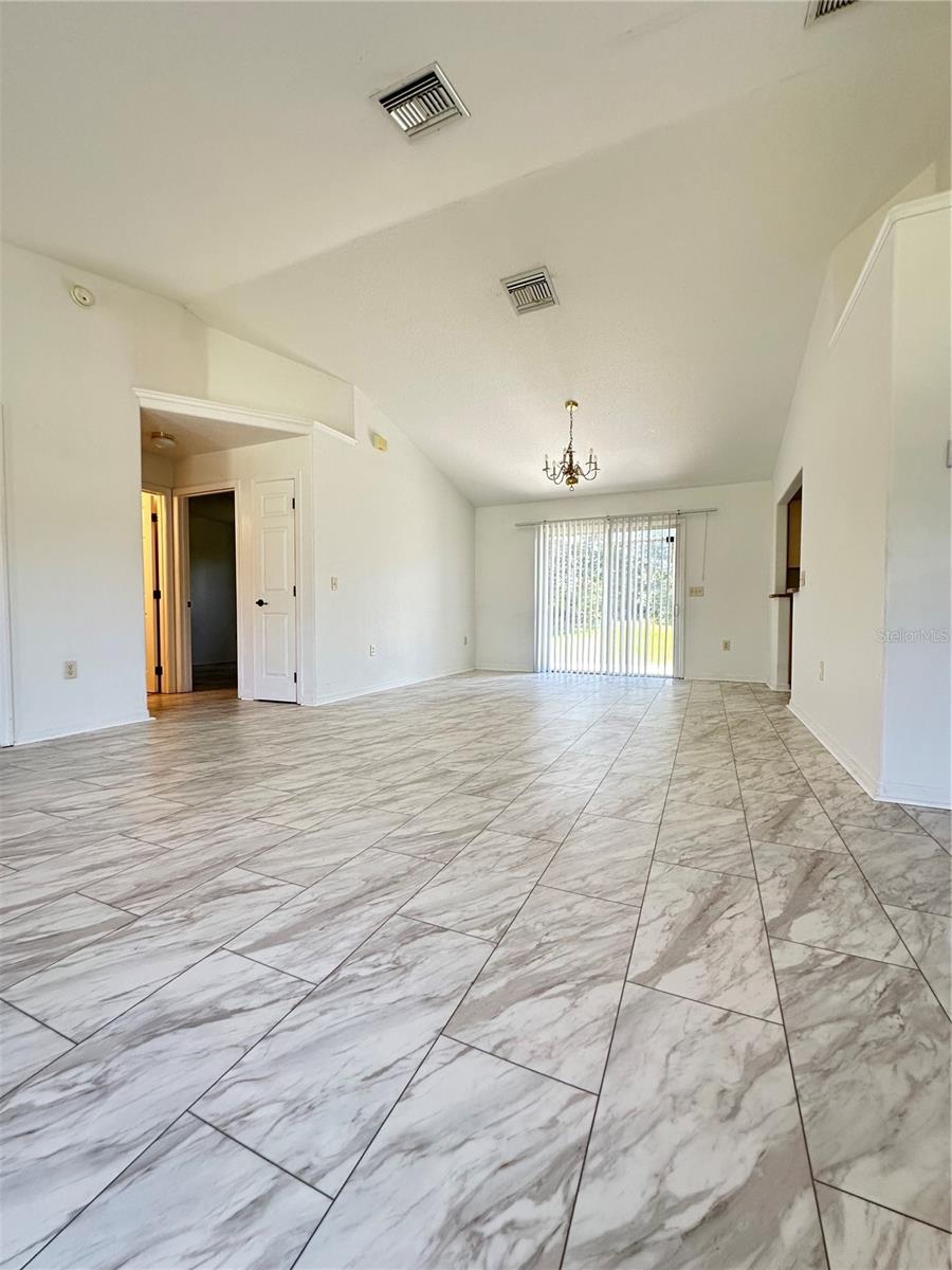 MARION OAKS UN 7 - Residential