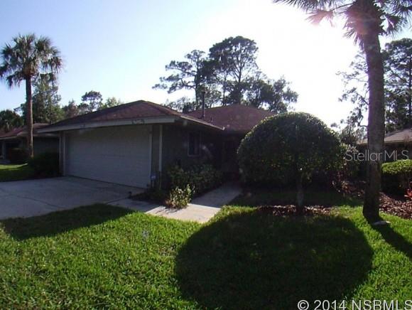 Golfer's special - home located on the #8 hole of Sugar Mill CC's Red Course.  This 2 bedroom/2 bathroom home has been expanded with a Florida room that has a good view of the fairway and lake.  The home also has a den/TV room.Enjoy the Brae Burn 3 Community with virtually all the exterior maintenance done for you as part of the HOA dues.Sugar Mill CC is the one of the premiere golfing Communities in Volusia County. ;Water: City