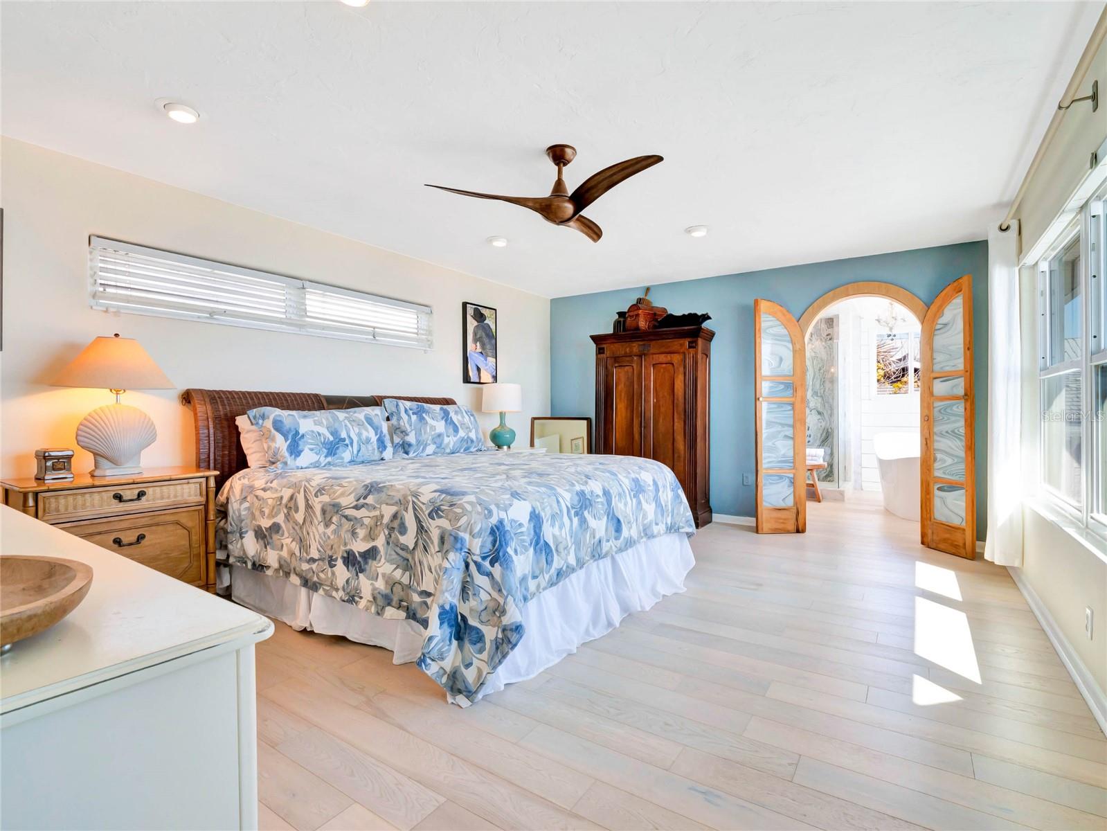 SILVER SANDS - Residential