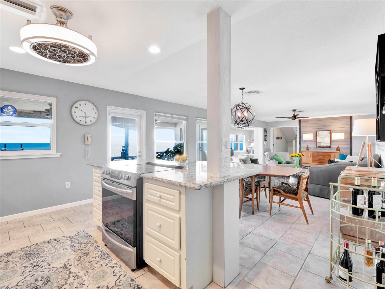 SILVER SANDS - Residential