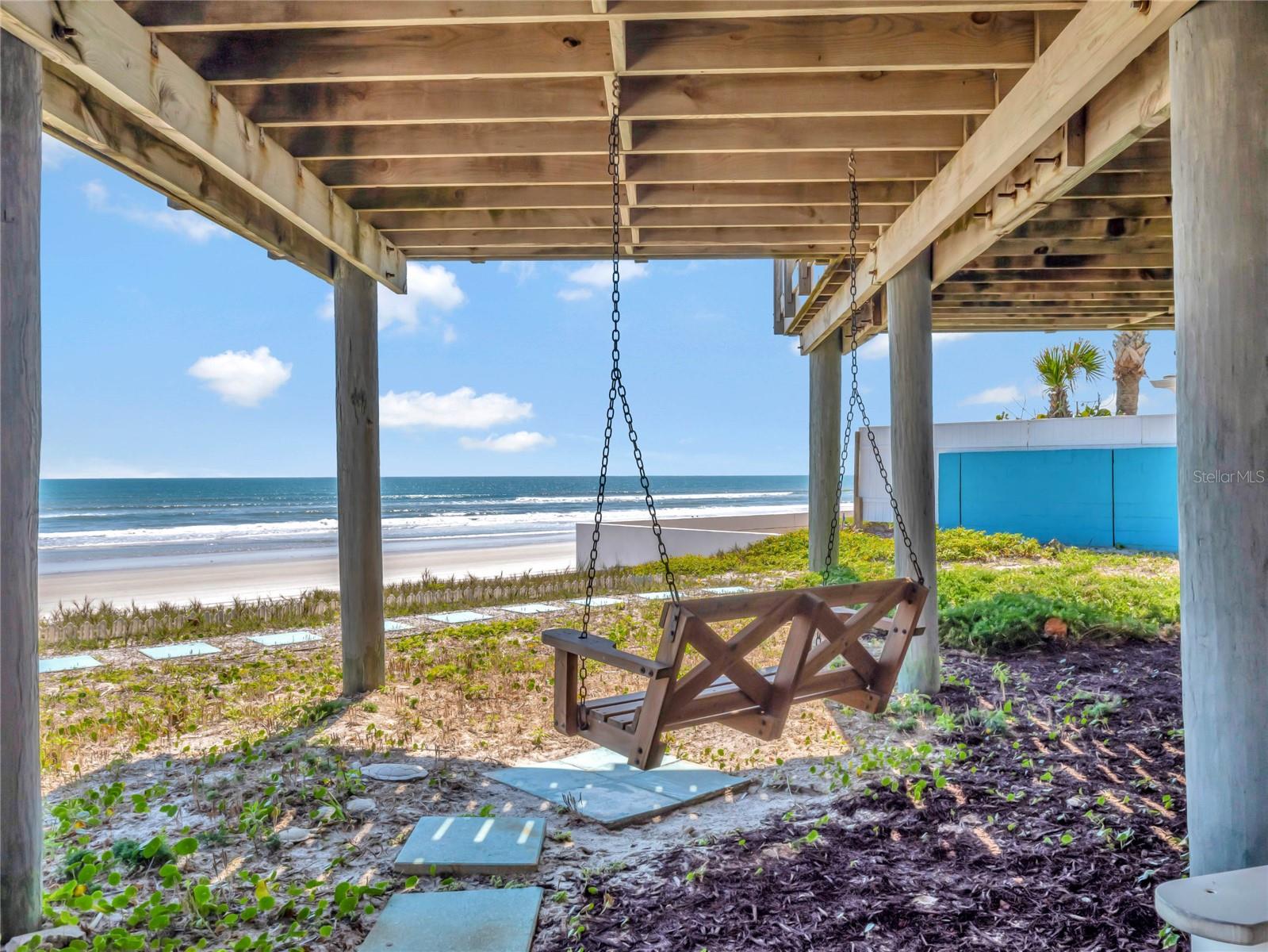 SILVER SANDS - Residential