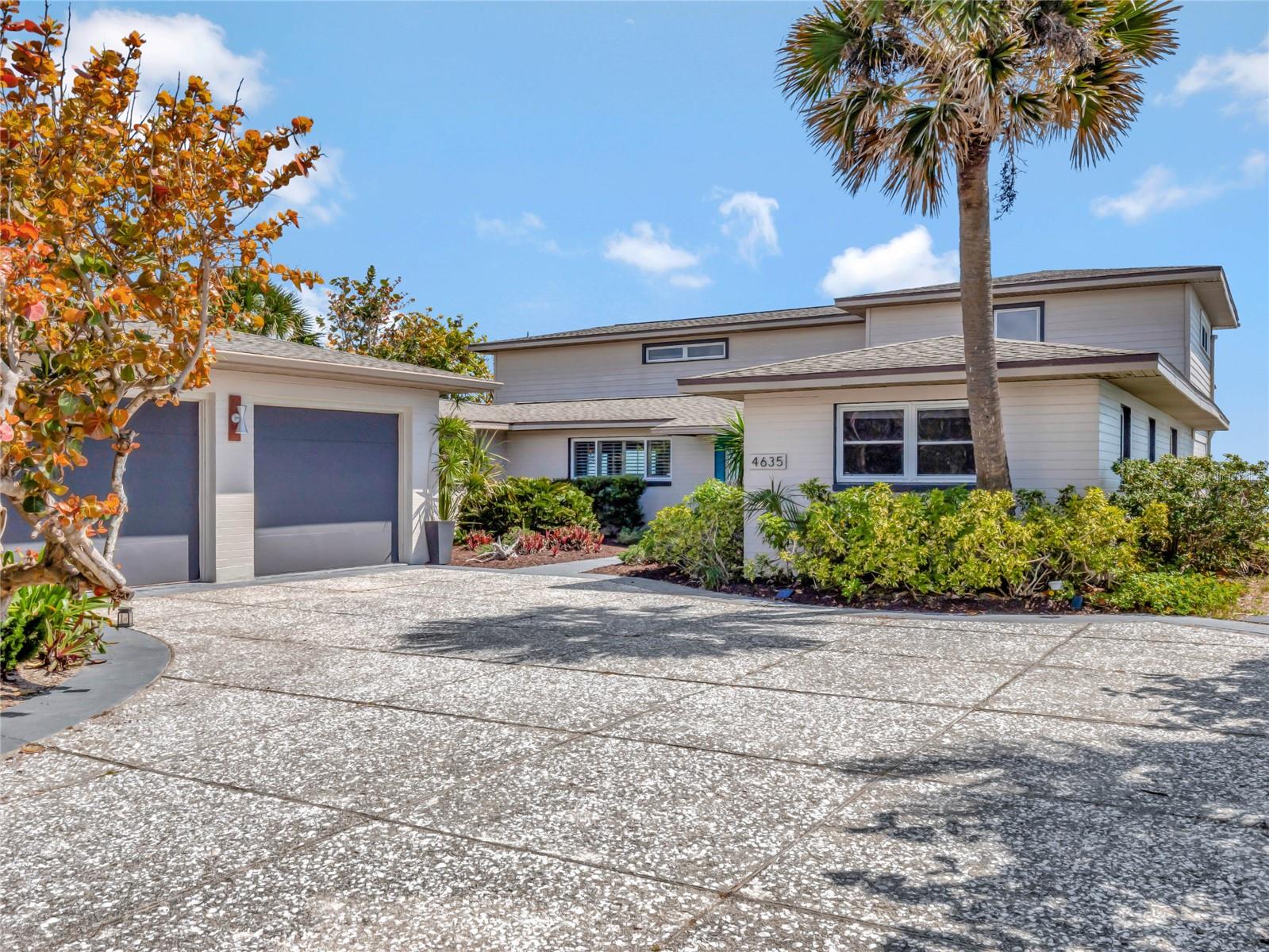SILVER SANDS - Residential