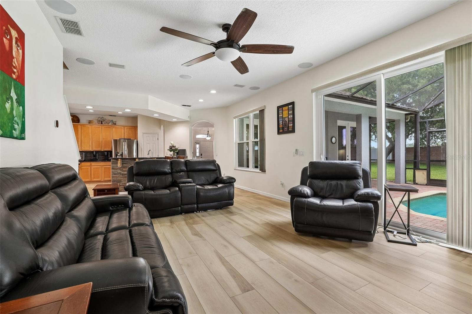 WINTERMERE POINTE - Residential