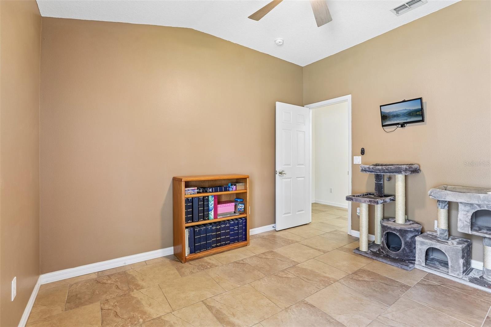 WINTERMERE POINTE - Residential