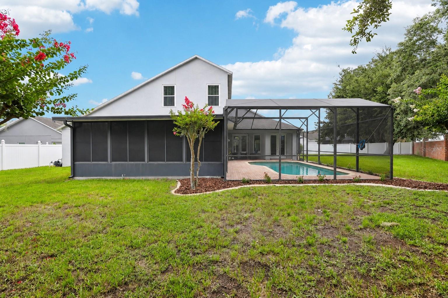 WINTERMERE POINTE - Residential