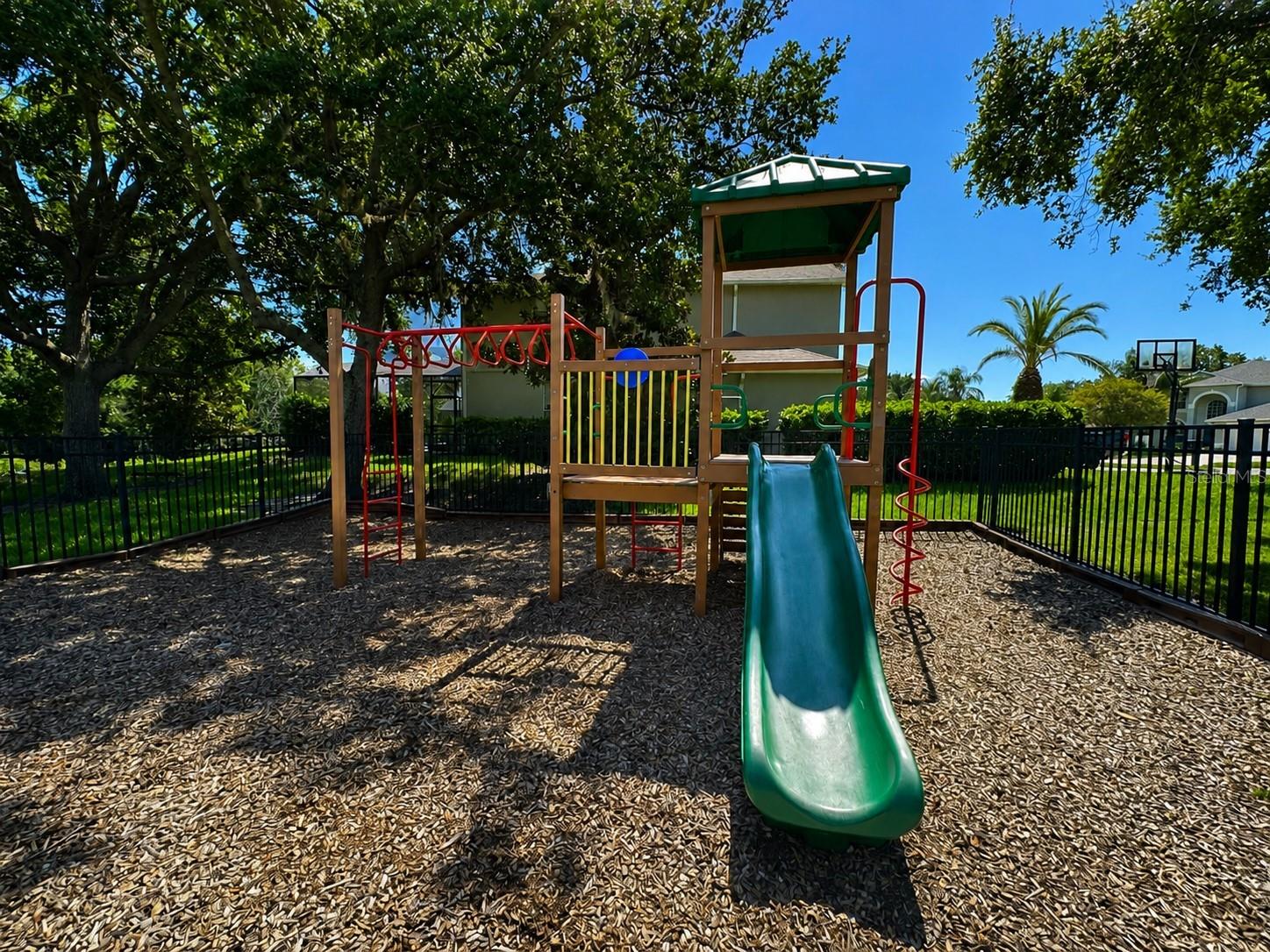 WINTERMERE POINTE - Residential