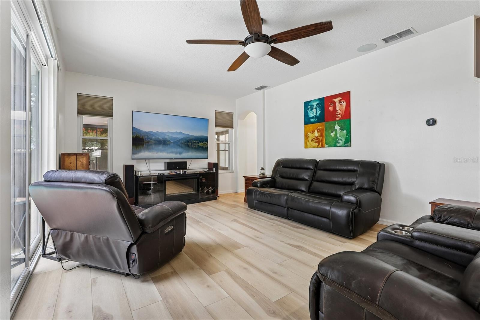 WINTERMERE POINTE - Residential
