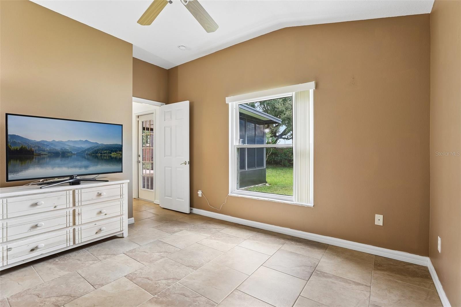 WINTERMERE POINTE - Residential