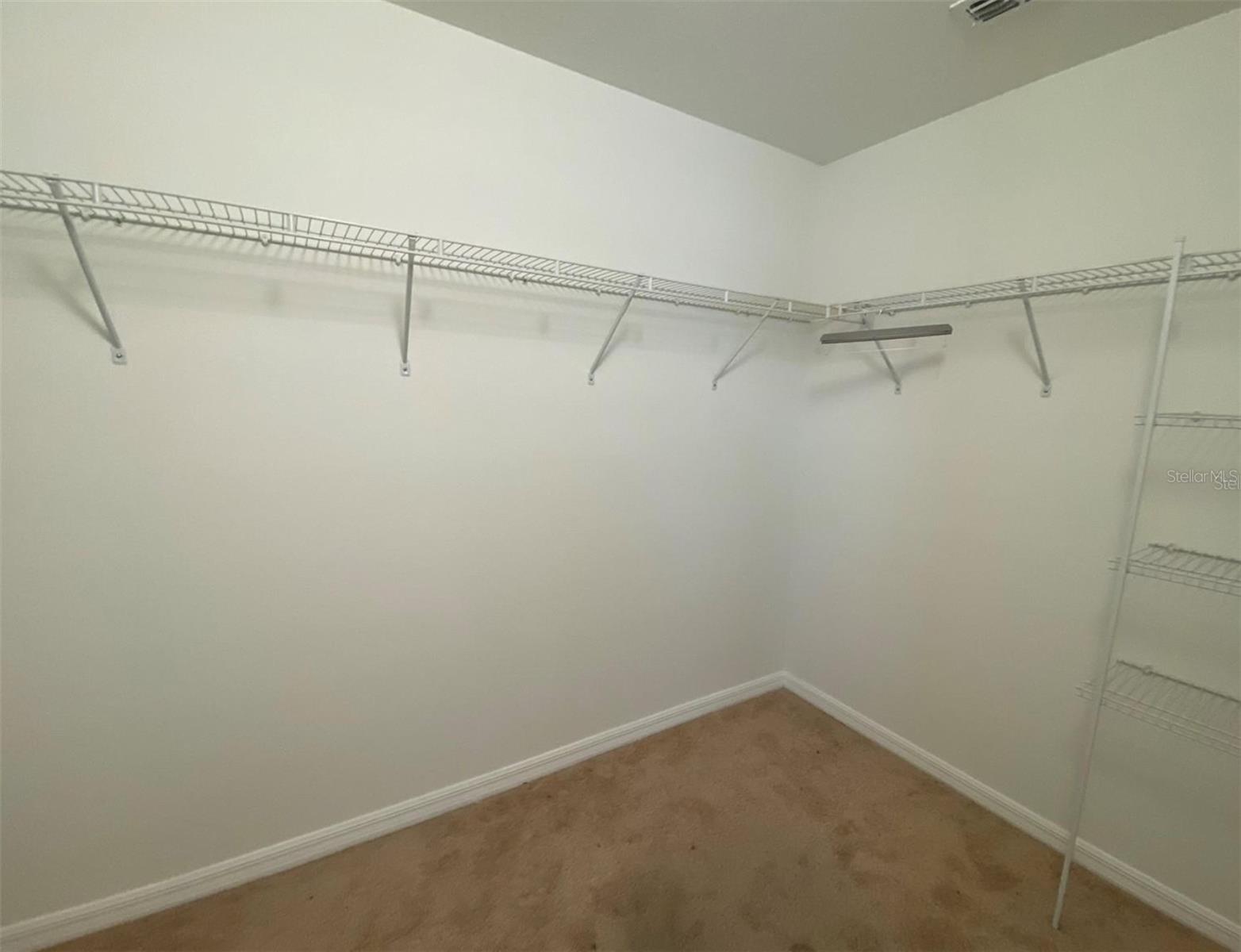 VERANDAH TWNHMS - Residential Lease