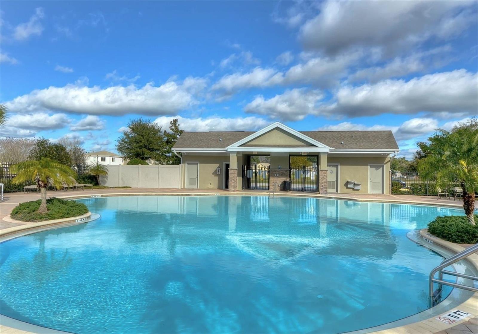 VERANDAH TWNHMS - Residential Lease