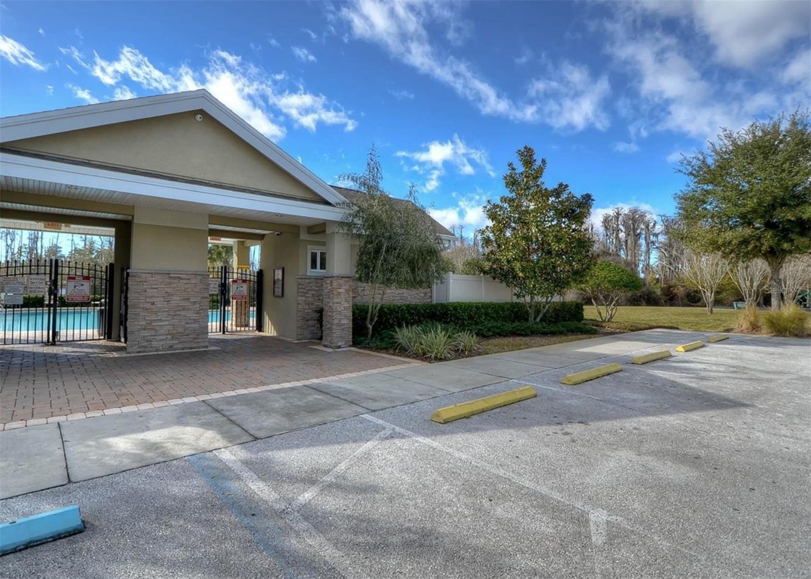 VERANDAH TWNHMS - Residential Lease