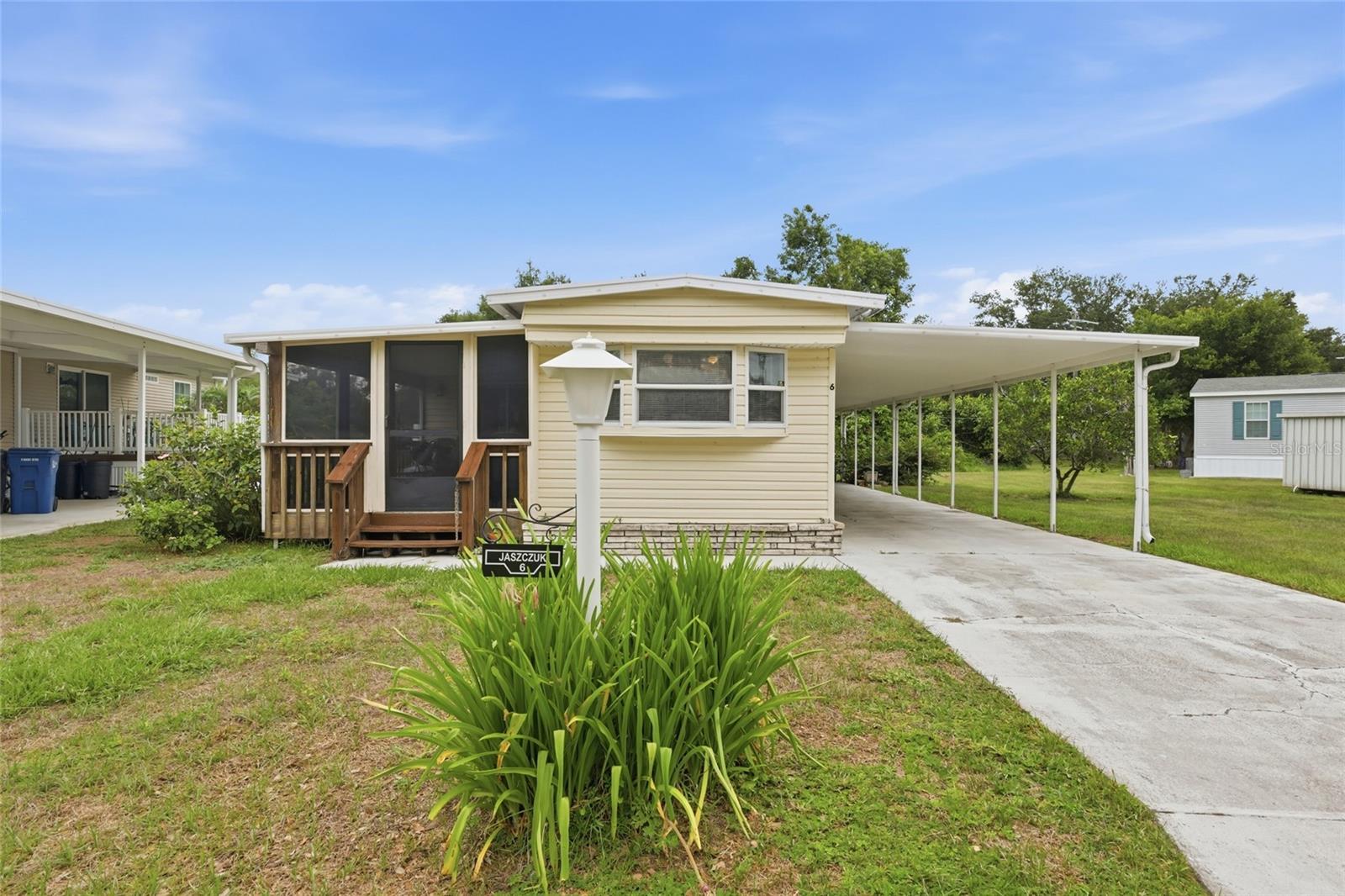 East county Christian Retreat on Manatee River Co-Operative community owned land together.
Great neighborhood $230 month cover trash, sewer, lawn maintenance, cable, internet. 
Two bed two bath 3 car carport. Neighborhood includes use of community pool, tennis courts,
Waterfront usage.