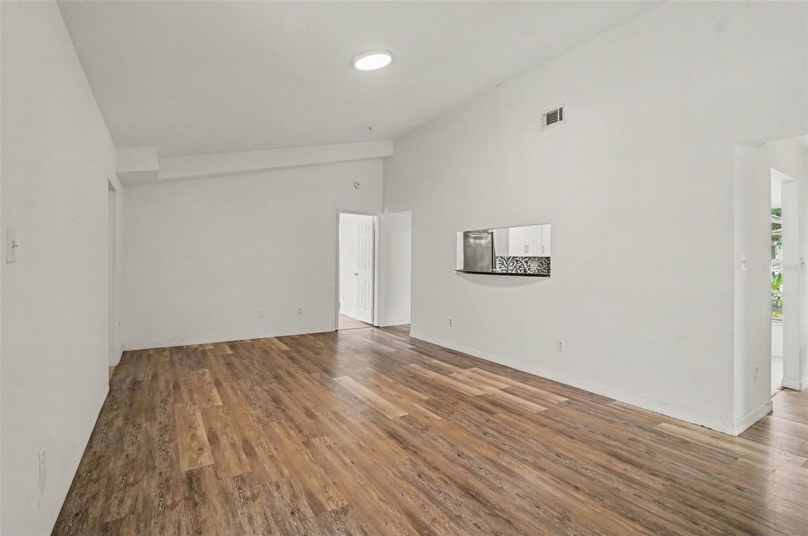 RAINTREE PLACE PH 01 - Residential