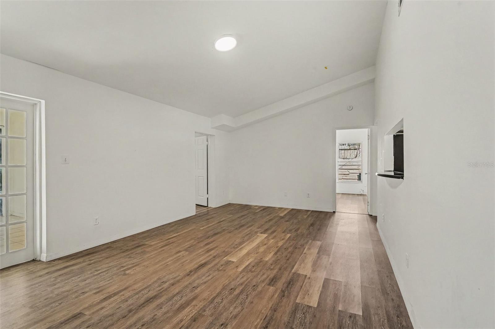 RAINTREE PLACE PH 01 - Residential