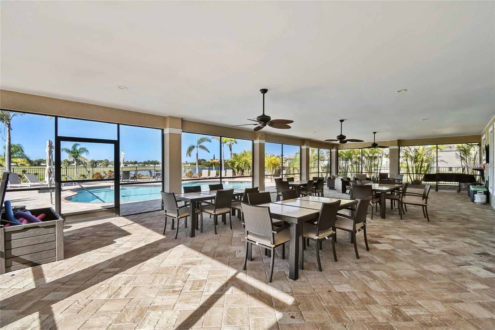 THORNTON CRK MOTORCOACH RESIDENCE - Residential