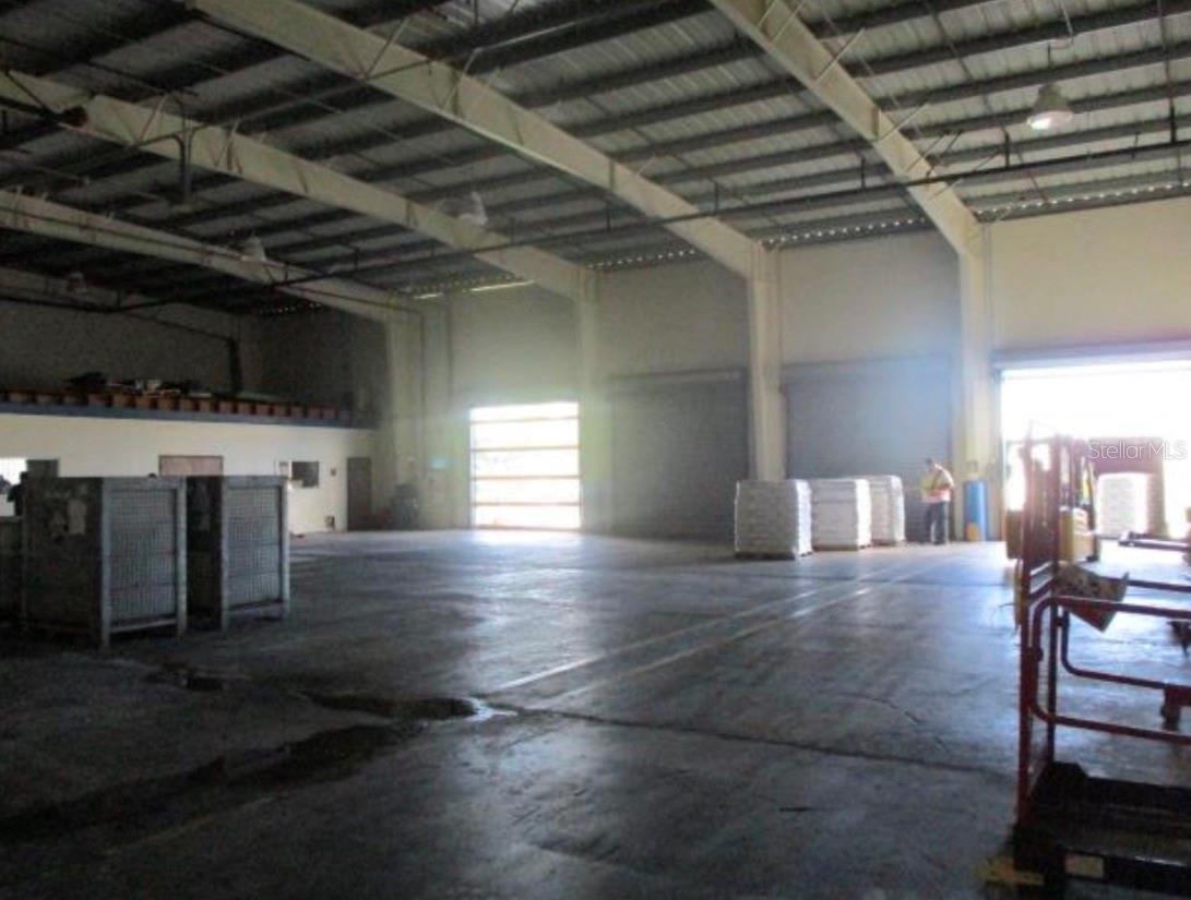 MARTIN GONZALEZ INDUSTRIAL PARK - Commercial Sale